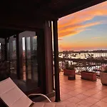 Attico Con Terrazza Sul Porticciolo Turistico Di Apartment