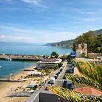 Apartment Attico Con Terrazza Sul Porticciolo Turistico Di Vibo Valentia Marina