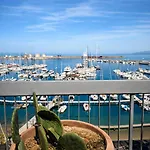 Attico Con Terrazza Sul Porticciolo Turistico Di *