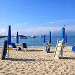 Attico Con Terrazza Sul Porticciolo Turistico Di Vibo Valentia Marina