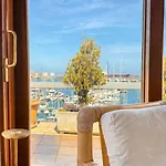 Attico Con Terrazza Sul Porticciolo Turistico Di * Vibo Valentia Marina