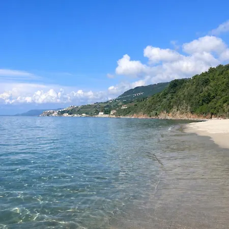 Attico Con Terrazza Sul Porticciolo Turistico Di