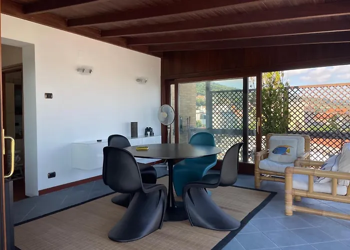 Attico Con Terrazza Sul Porticciolo Turistico Di *